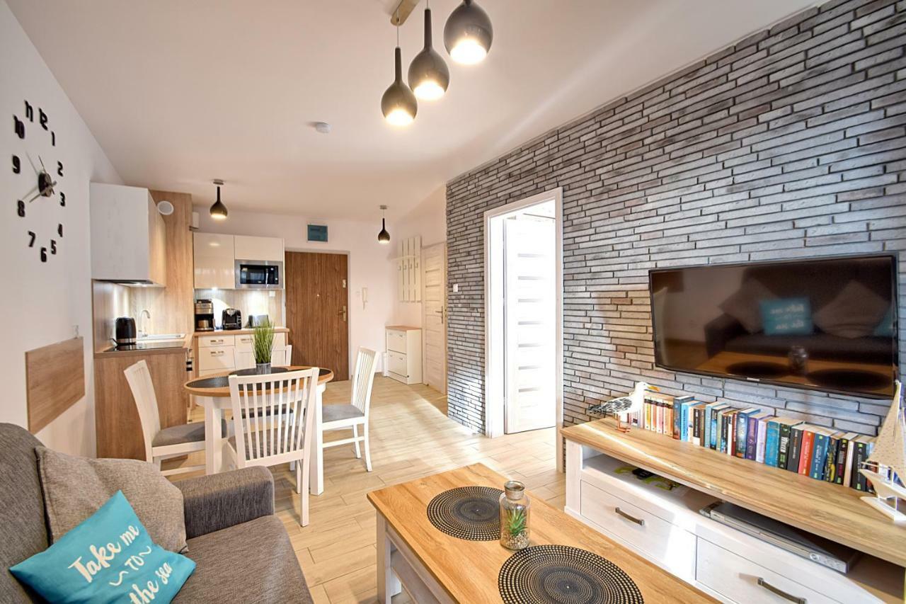 Apartament Oliwka Z Prywatnym Miejscem Postojowym Kolobrzeg Exterior photo